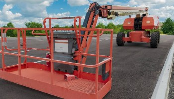 boom-lift-rental-carousel